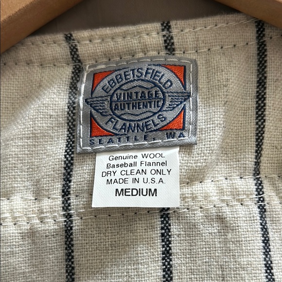 Mitchell & Ness Homestead Grays #20 Pinstripe Baseball Jersey - Picture 2 of 5